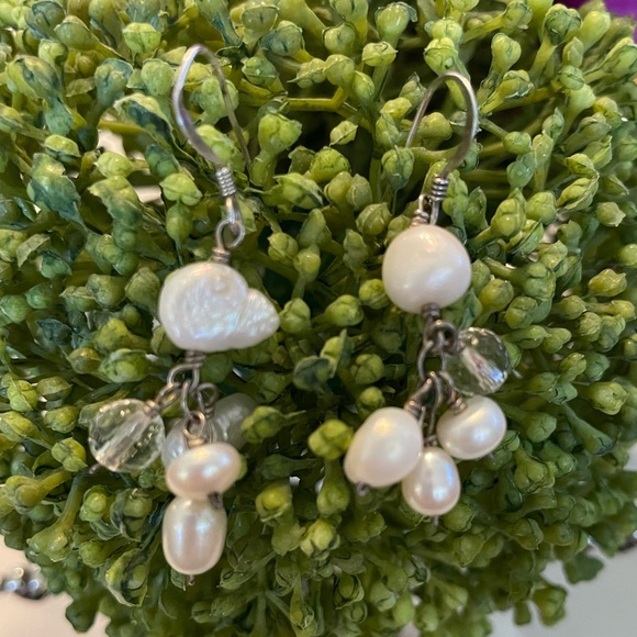 Silpada W0978 Pearl and Crystal Drop Earrings RETIRED - Picture 12 of 16